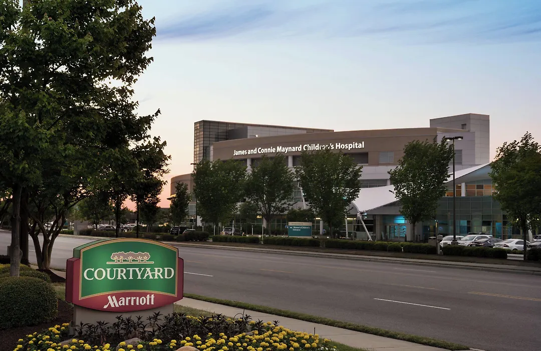 Courtyard By Marriott Greenville-1